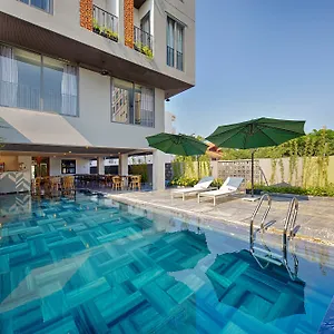 Jolia's House Hotel