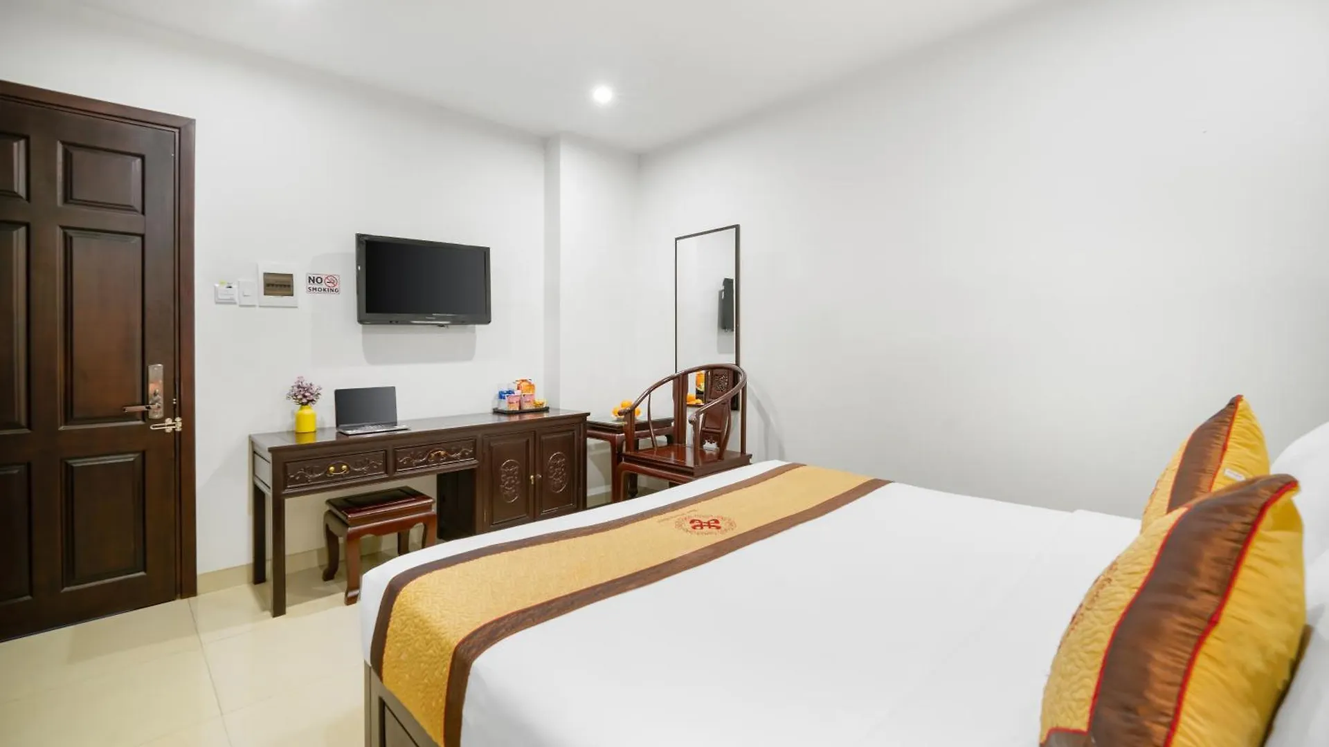 Hoa Phong Airport Danang Hotel 3*, Da Nang